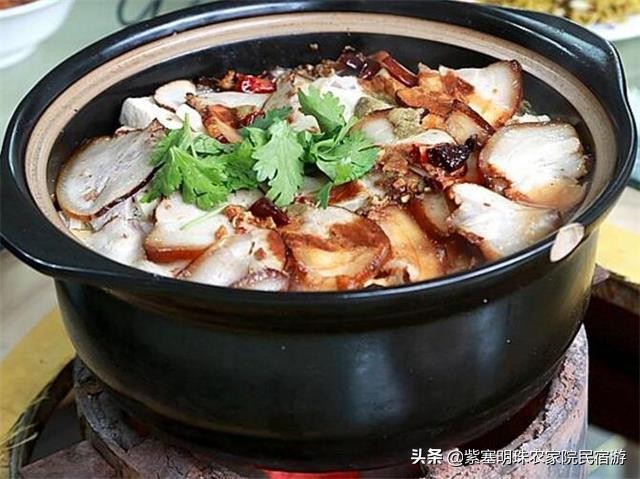 周末北京京郊延庆柳沟门牌68民宿体验下柳沟的豆腐宴有何不同？