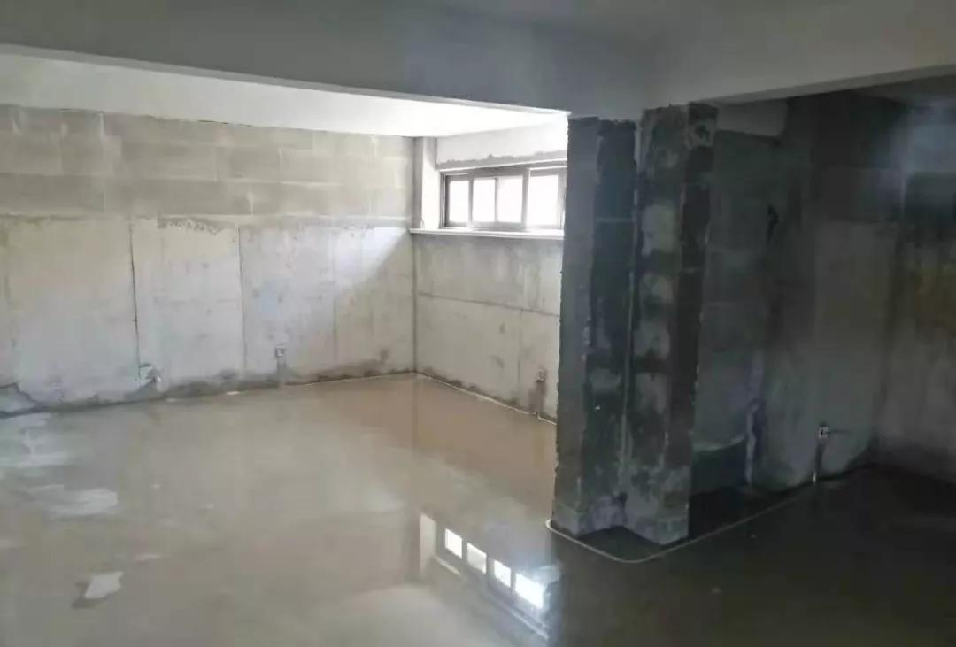 操作绝了！挖地下室做“底跃”，开发商赚惨了