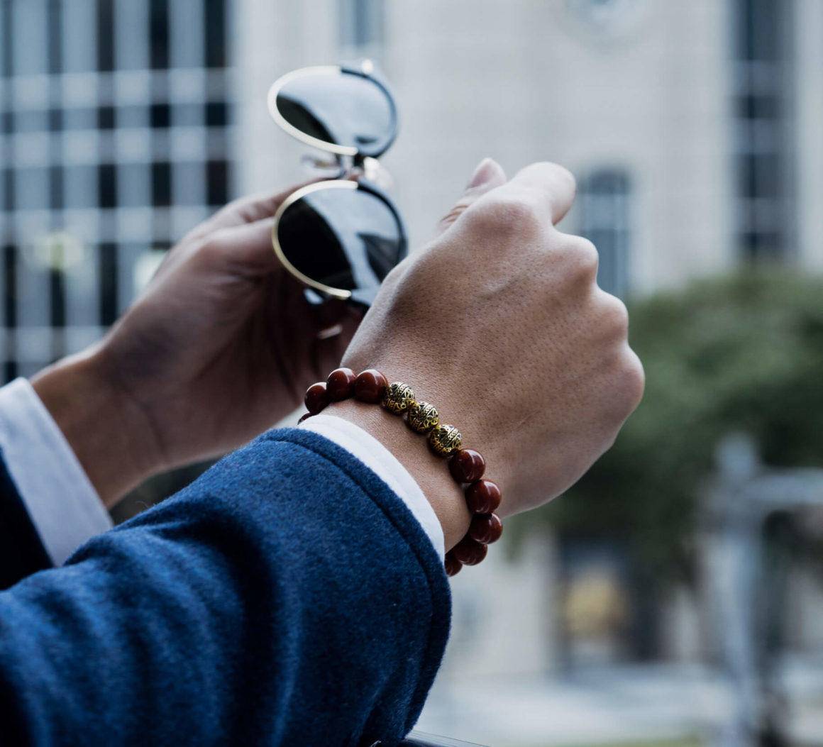 忘掉玩珠串吧，9大国外手串品牌助你彰显个人魅力