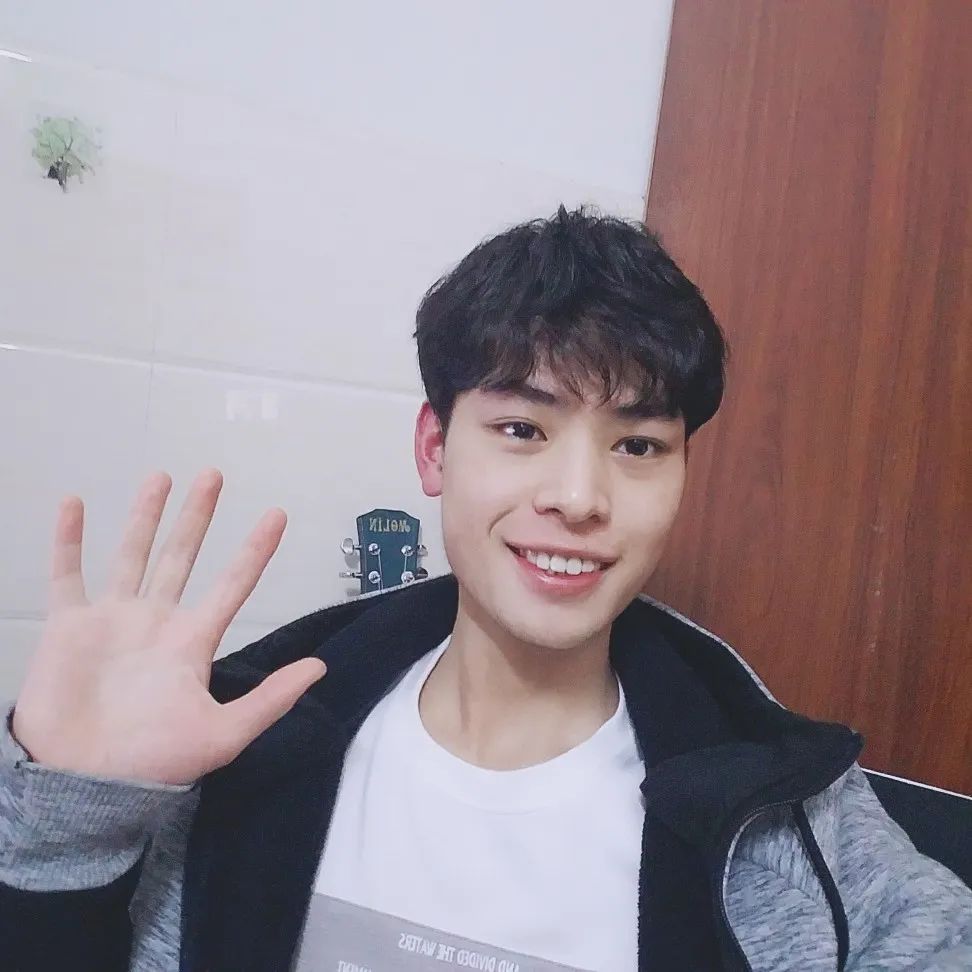 戒色后遇见帅气的自己+戒色就是改变自己的方方面面