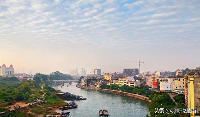 中越跨国上班的越南姑娘,工资是越南的2-3倍,渴望嫁到中国