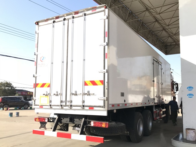 9.6米冷藏车月入多少,9.6米冷藏车高多少