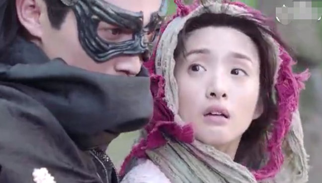 林依晨《小女花不弃》与小11岁张彬彬谈恋爱，《兰陵王》后又要火