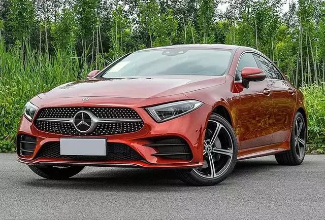 情怀奔驰最值得入手的是哪款,不考虑价格奔驰哪款车好