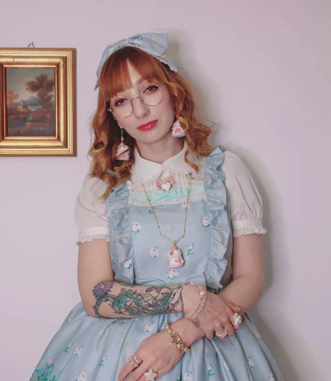 塌鼻子女孩怎么上镜,塌鼻子的女人如何打扮