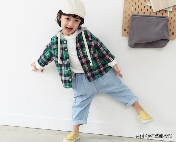 看童装最流行款式,2022年最流行秋冬款的童装风格