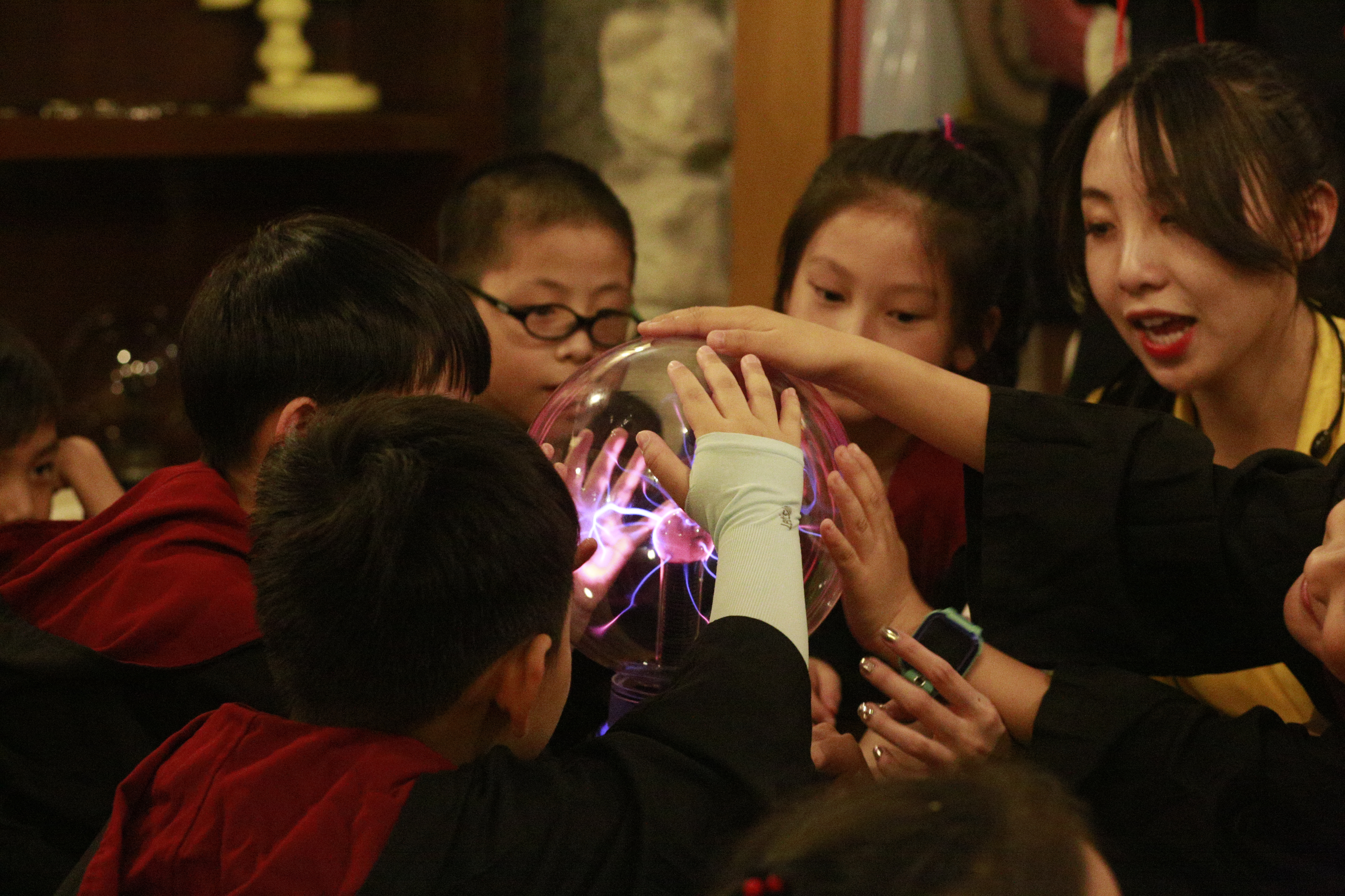 暑期狂欢--彤*妞小**第一次体验麦鲁小城，嗨翻喽