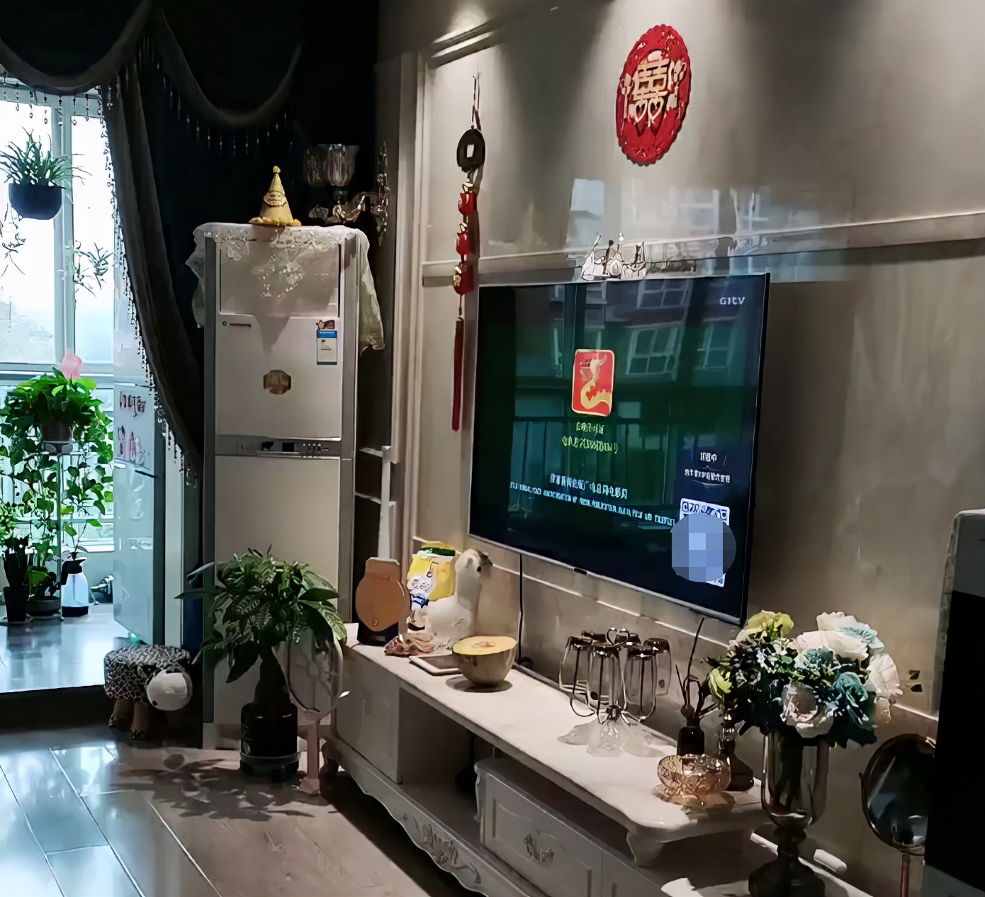 陕西一男孩带女同学回家玩耍,妈妈高兴得立马斥“巨资”开通VIP