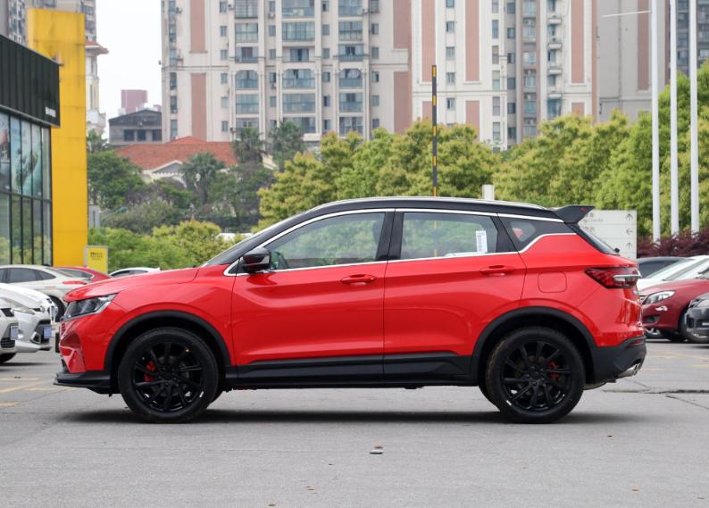 SUV领域后起之秀，吉利缤越PRO匹配四缸引擎，起售不到8万