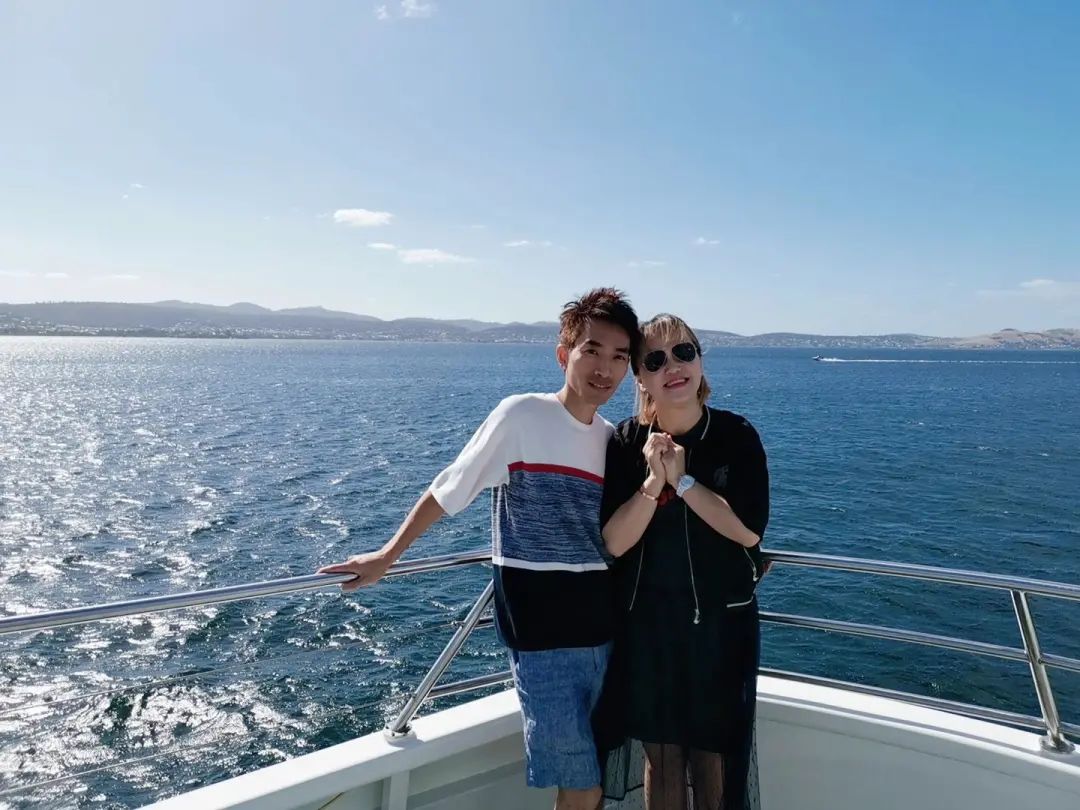 女记者澳洲做买手，白天月薪2万，晚上卖货月销500万