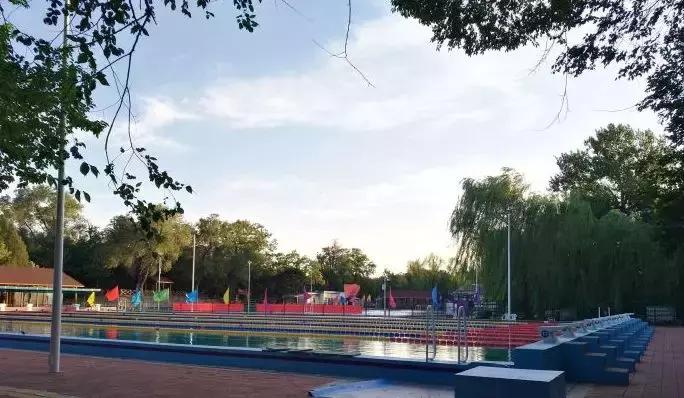 在北京的游泳馆人少又干净,北京水质好的高档游泳馆推荐