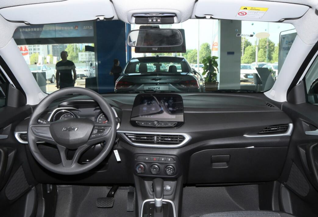 雪佛兰真拼了!从9.99W跌至6.49W,油耗5.1L国六机,替XRV捏把汗