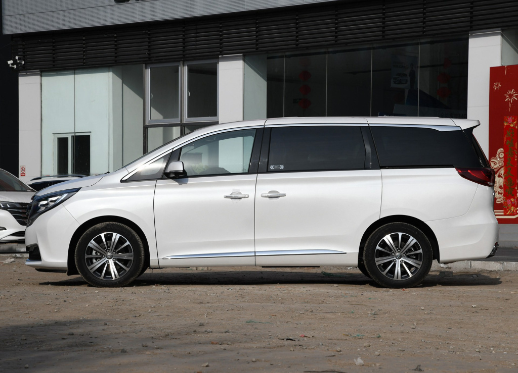 传祺gm8多少钱7座车,传祺gm8什么配置值得买