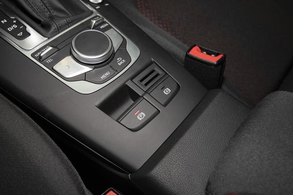 奥迪a3小钢炮多重,奥迪a3小钢炮2021