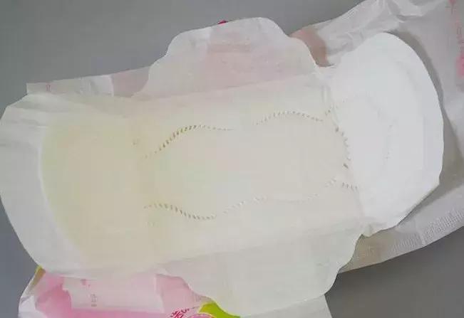 “她用的居然是卫生棉条，一定不是好女孩……”