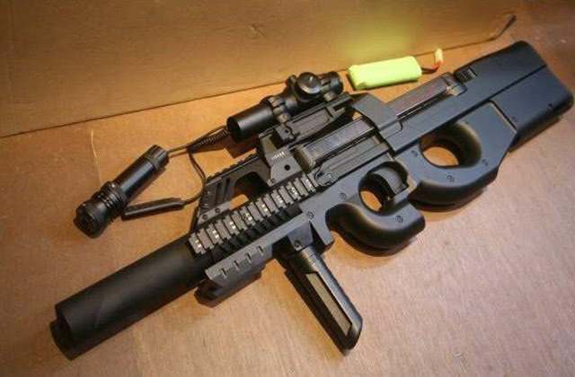 史上最可怕的冲锋枪,世界上最诡异的冲锋枪