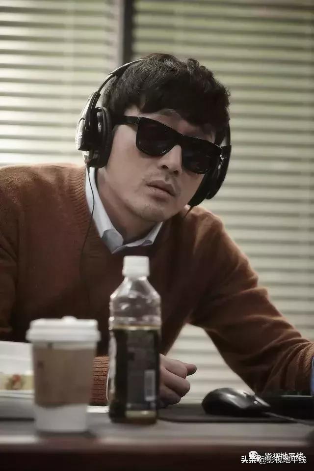 对自己国家都能黑的这么彻底，我服了！