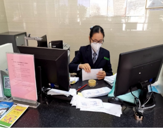 补办银行卡为什么要居委会补证明,补办银行卡为什么卡号也要改变