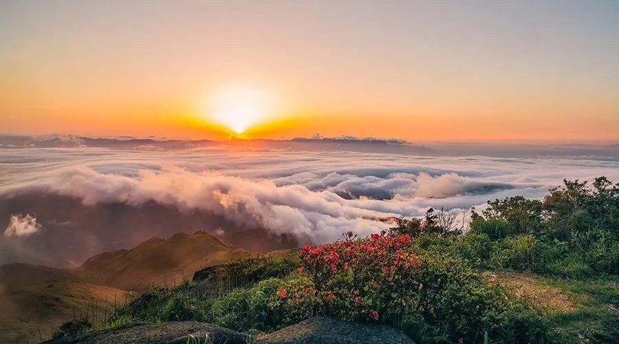 南国仙境姑婆山,姑婆山从南国仙山到山顶要多久