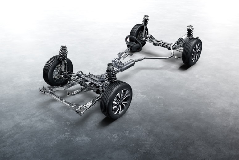 科鲁泽与卡罗拉的路线之争：追啊追啊，是谁的骄傲放纵