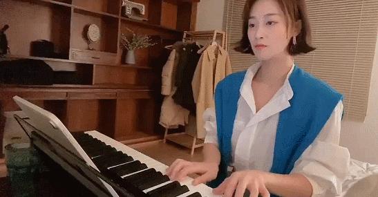 蓝盈莹张含韵张雨绮,张含韵蓝盈莹同框