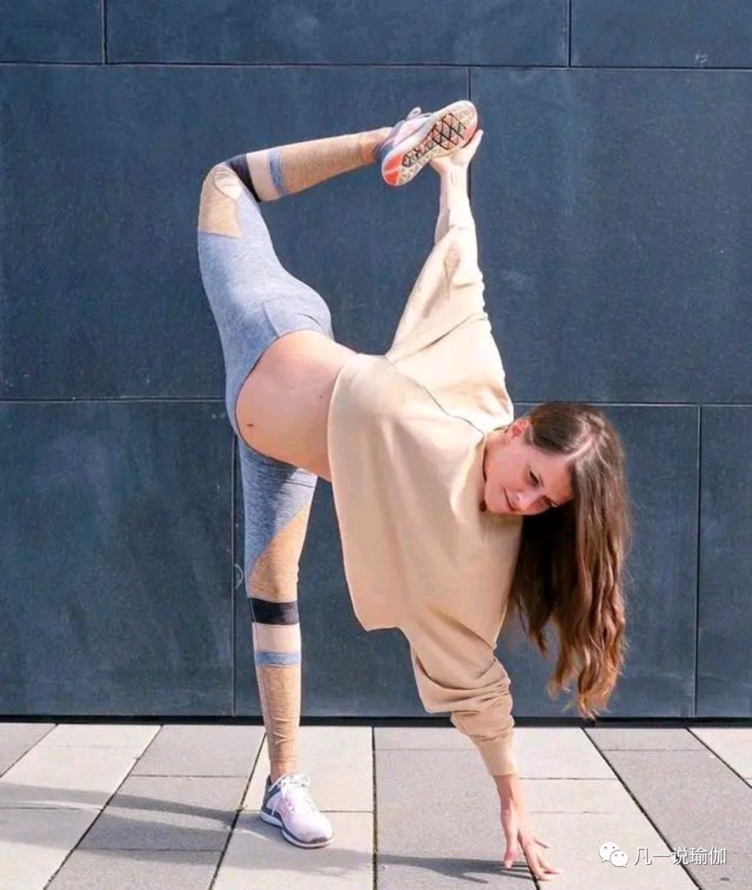 肋骨外翻的正确矫正方法,怎样改善肋骨外翻