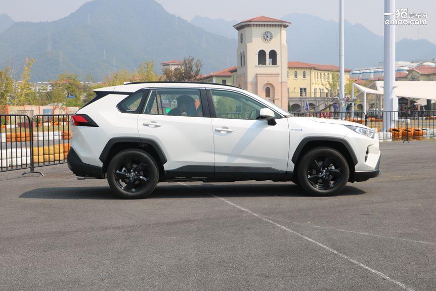 TNGA的革新有多强?试驾一汽丰田全新RAV4