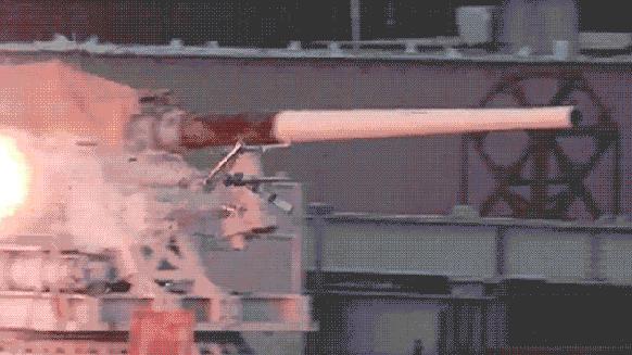 电磁炮能打穿航母吗,中国用电磁炮连续打击航母会怎样