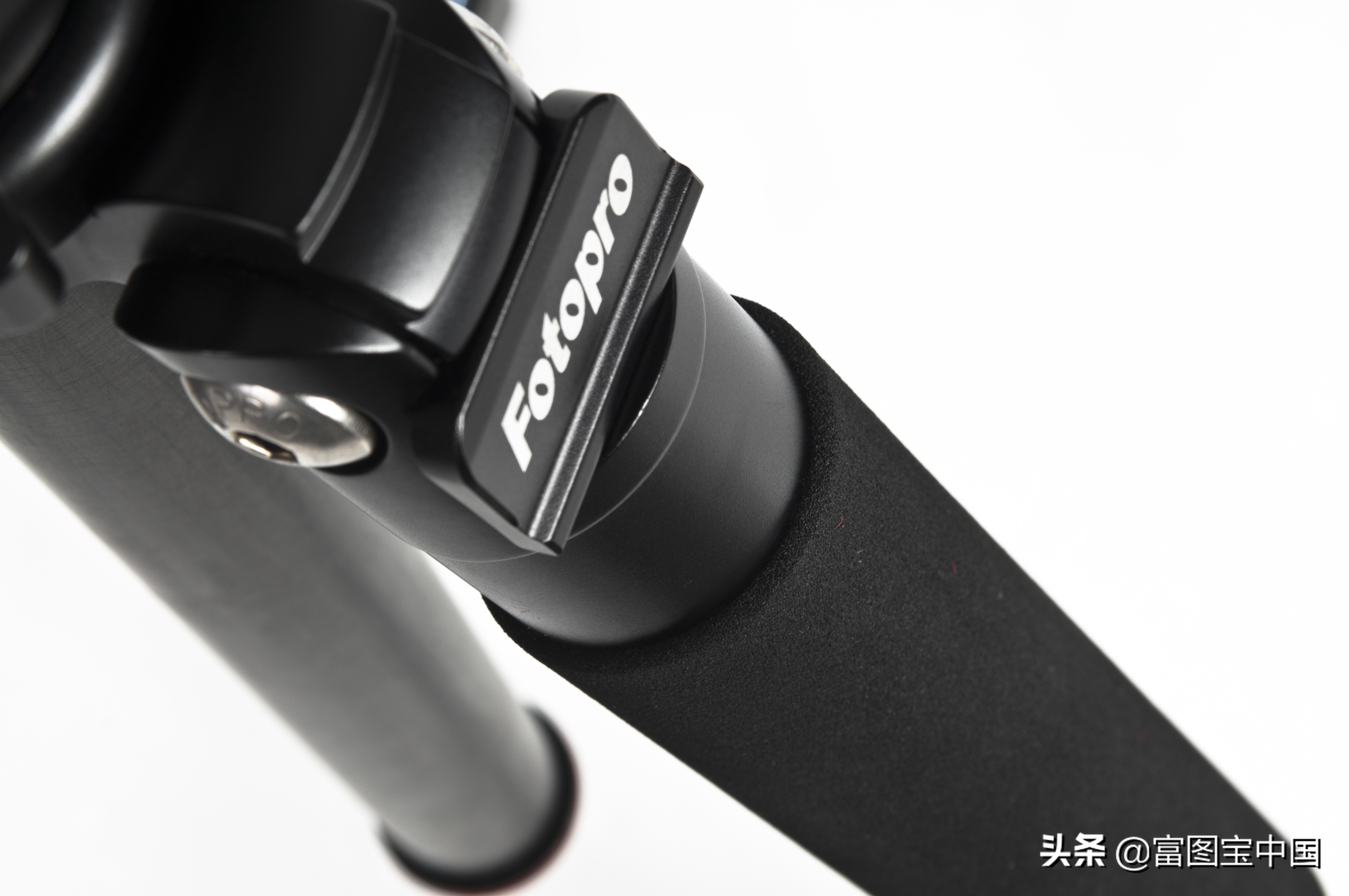 三脚架保养方法,三脚架进沙了怎么清洗