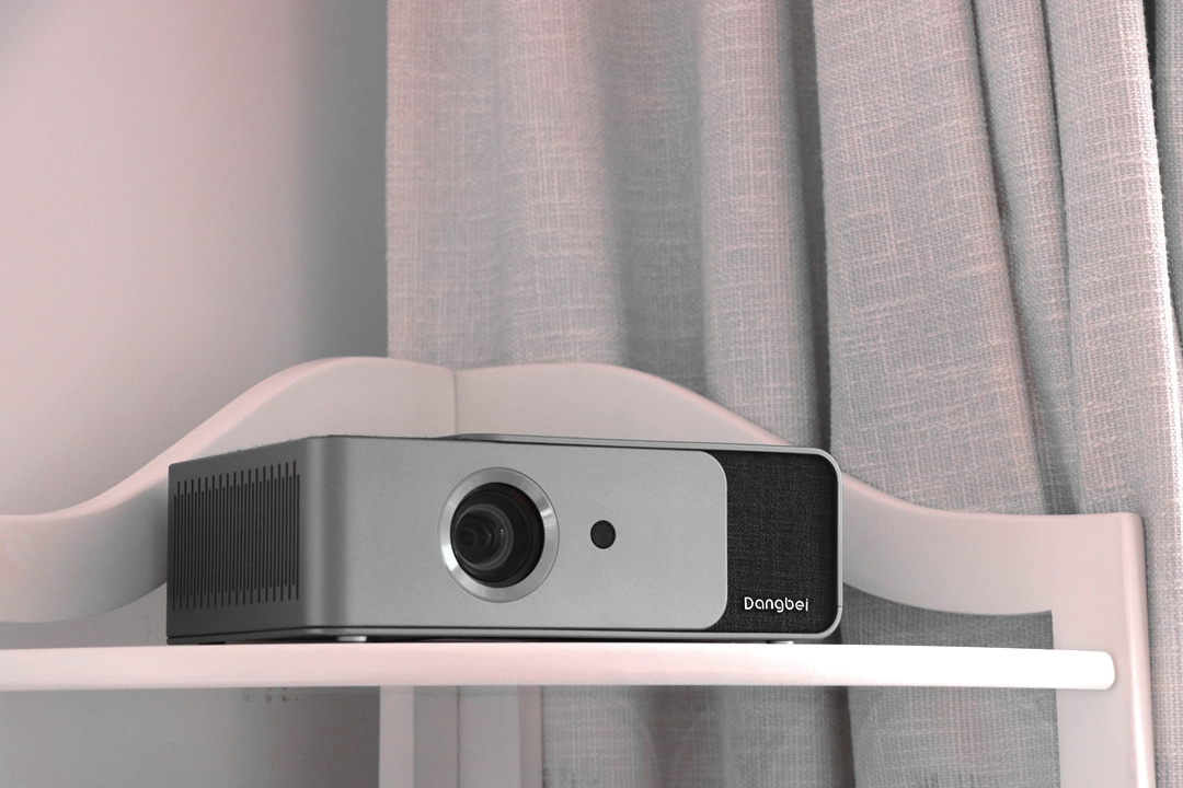 3GB+1400ANSI流明，强劲配置的当贝投影仪F1实测体验