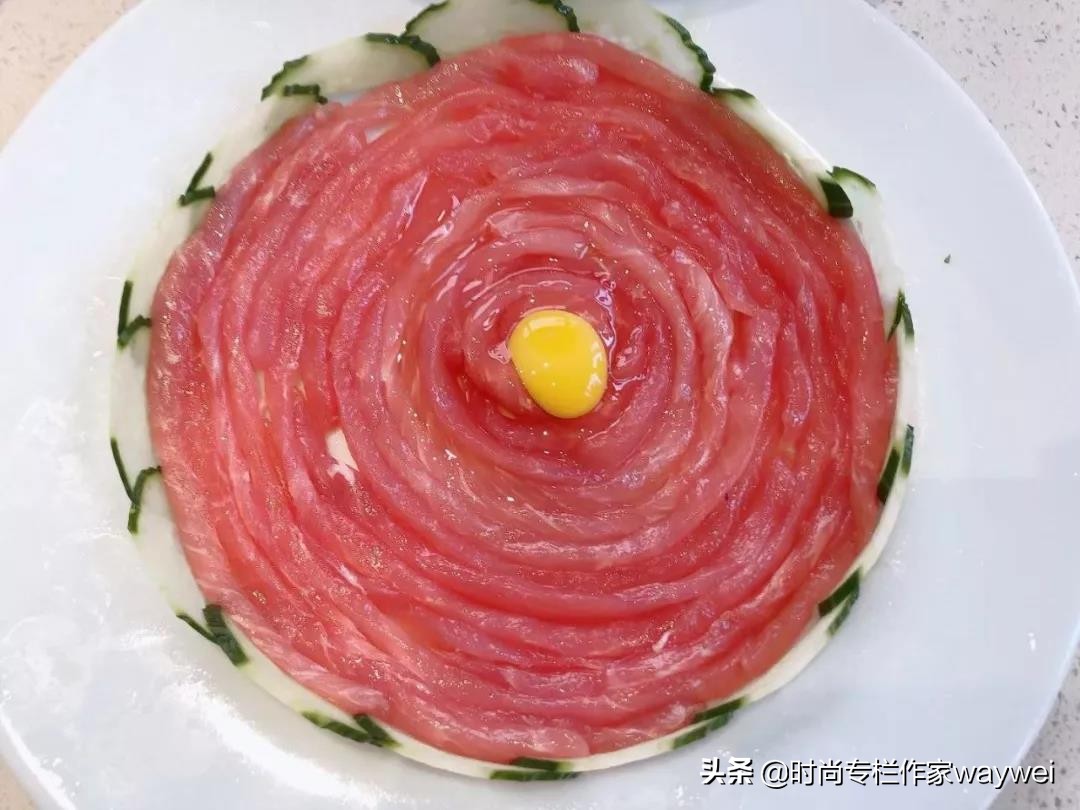 寒风飒飒，人类无法阻止火锅的蔓延势头了……