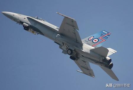 枫叶国空军遭遇沉重打击,战机破旧没能力执行任务,还没钱买飞机