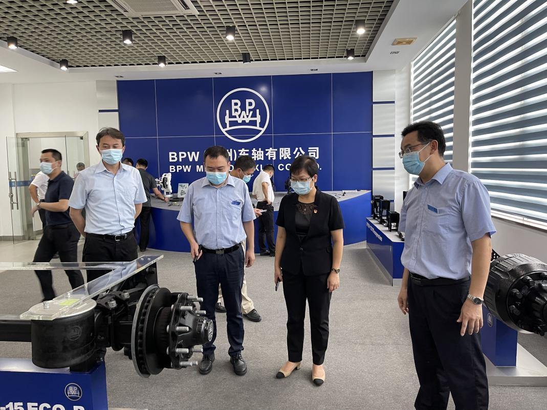 发力新动能招商,链式招商产业成势