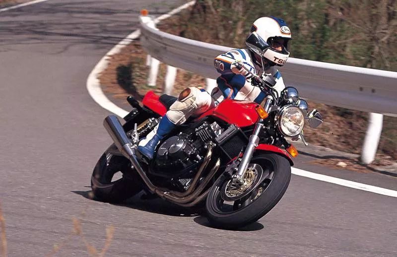 cb40094年和98年的有啥区别,1994本田cb400二手价格