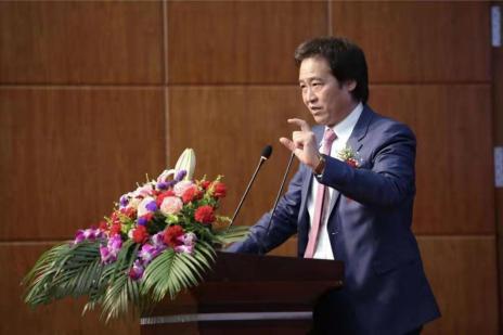 陈金飞杨采钰刘亦菲什么关系,刘亦菲陈金飞杨采钰真实关系揭秘