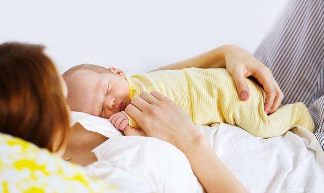 剖腹产妈妈怎么调理身体,剖腹产宝妈伤口护理正确的方法