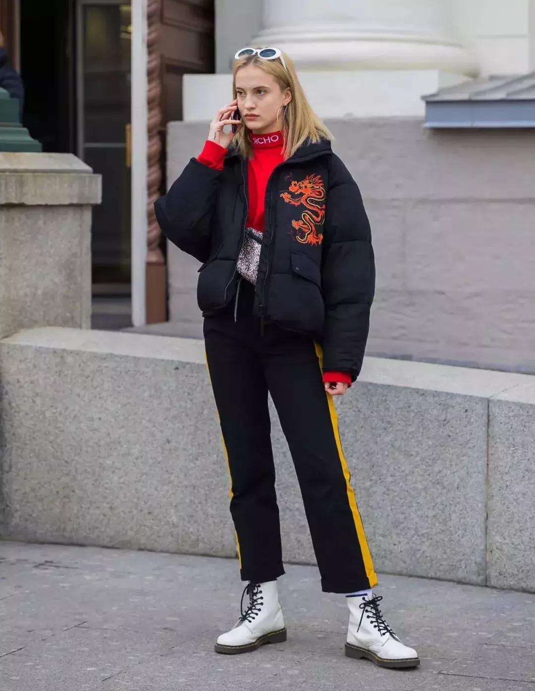 冬天羽绒服内搭怎么穿保暖又时尚,衣柜放久的羽绒服和外套