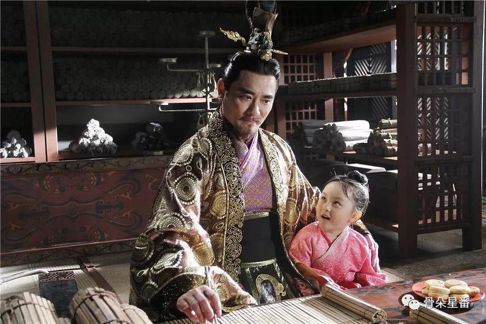 那些惊艳众人的小演员黄杨钿甜,女童星黄杨钿甜