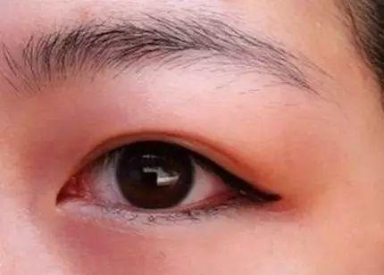 女生种睫毛前后对比,女生种睫毛后是什么样