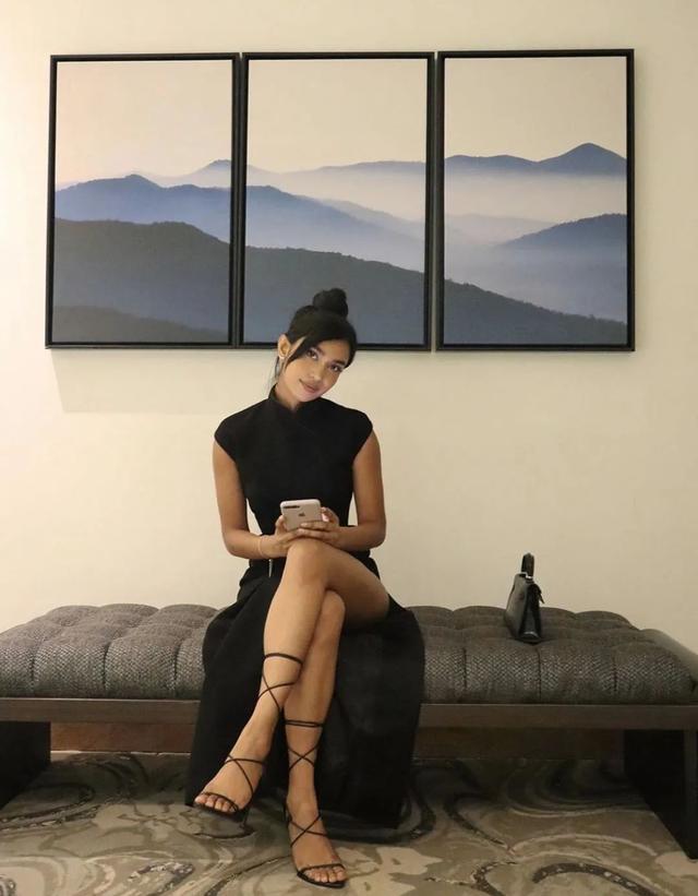 不知怎么搭配衣服?GO,跟着各国时尚博主们学穿搭!