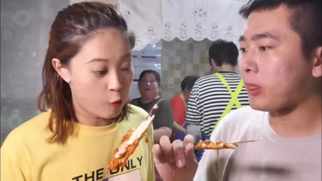 有多少人在街头卖炸串,街头摆摊网红炸串