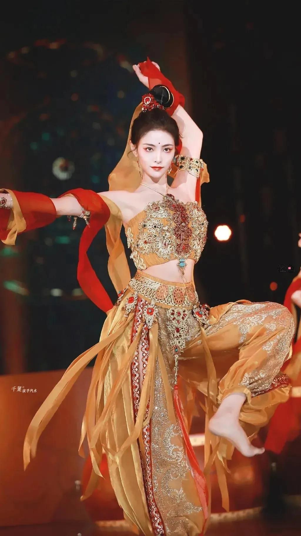 金碧辉煌还是金璧辉煌,金碧辉煌的装修风格