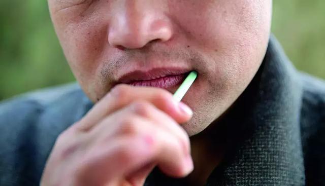 艾滋试纸大药房有卖吗,网上购买的艾滋病试纸准确检测