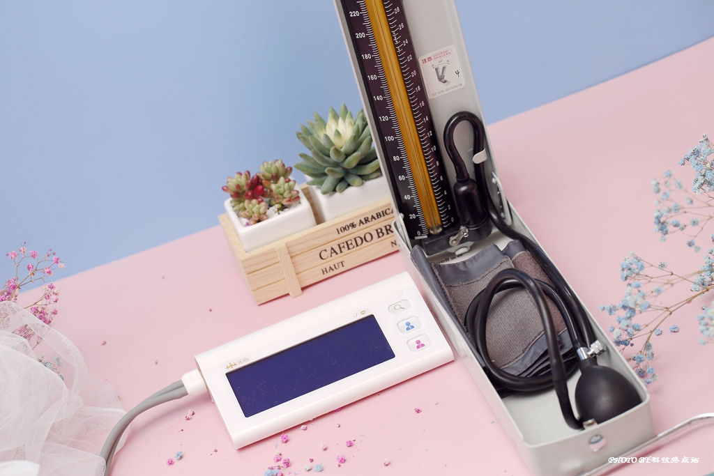 关爱父母！精准血压监测，我选乐心*管双**血压计i7