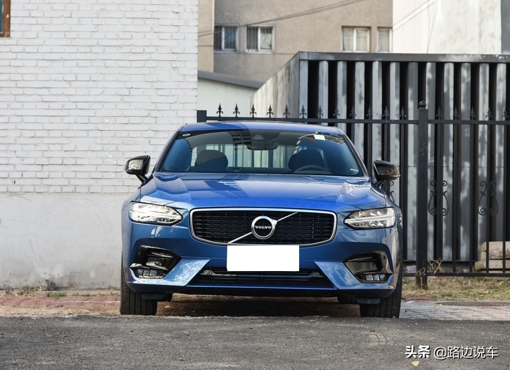 放弃宝马525选择奔驰e260,放弃了宝马5系最后选了凯迪拉克