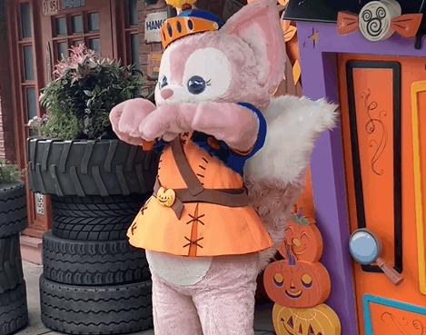 她出道不到30天就成顶流！帮迪士尼狠赚一大笔！但画风渐渐跑偏？