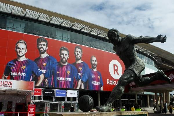 巴萨主场诺坎普球场效果图,巴萨诺坎普足球比赛