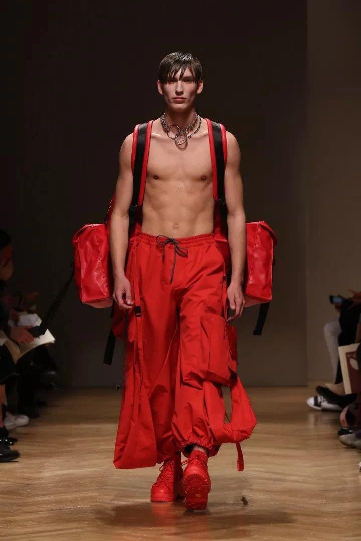 马克华菲时尚T恤,马克华菲巴黎时装周