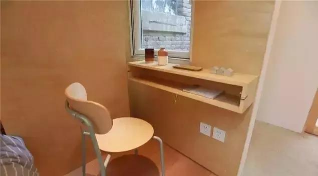 夫妻生了八个孩子在北京蜗居,北京一家四口蜗居45平米