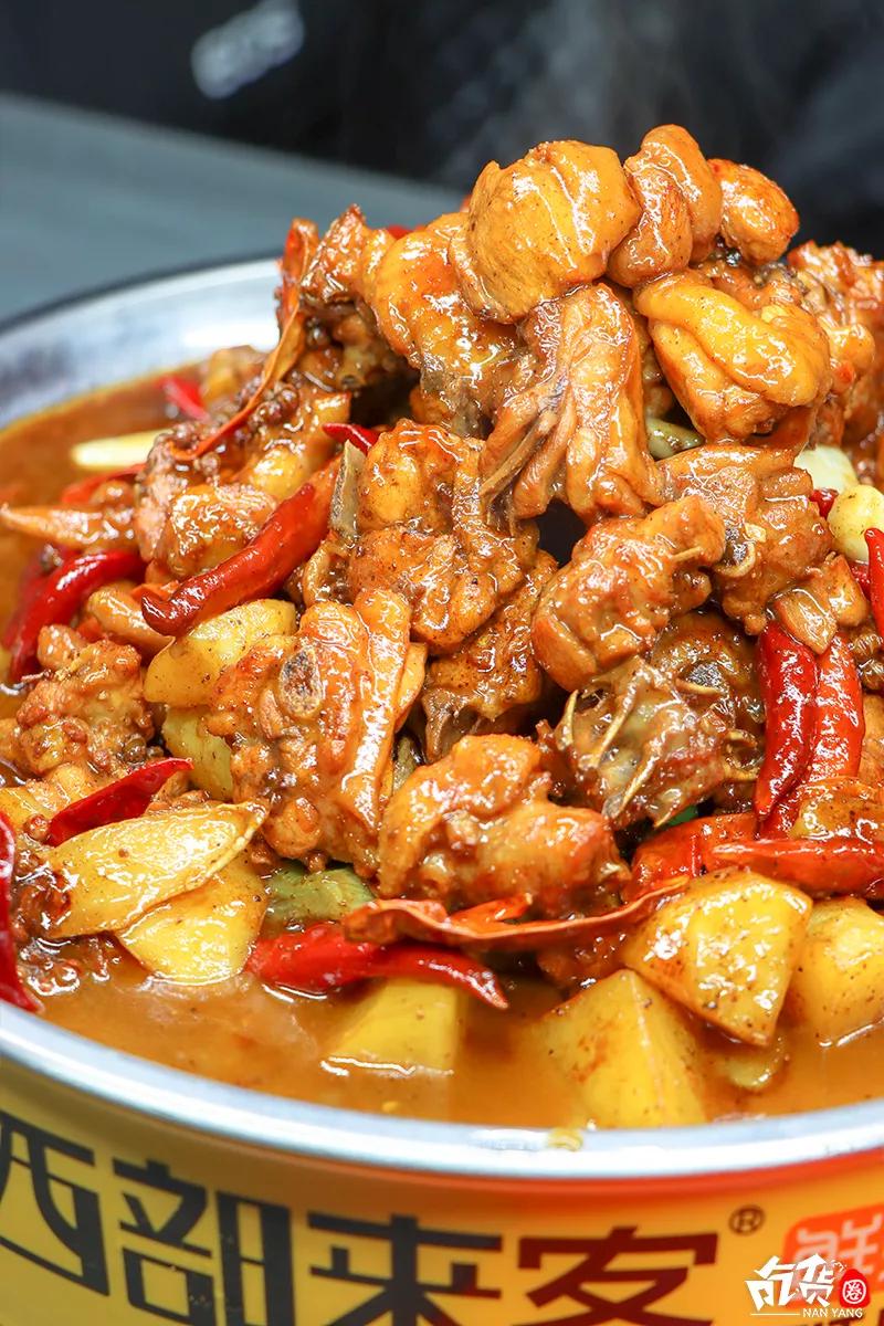 南阳西域大盘鸡,南阳市区西部来客大盘鸡